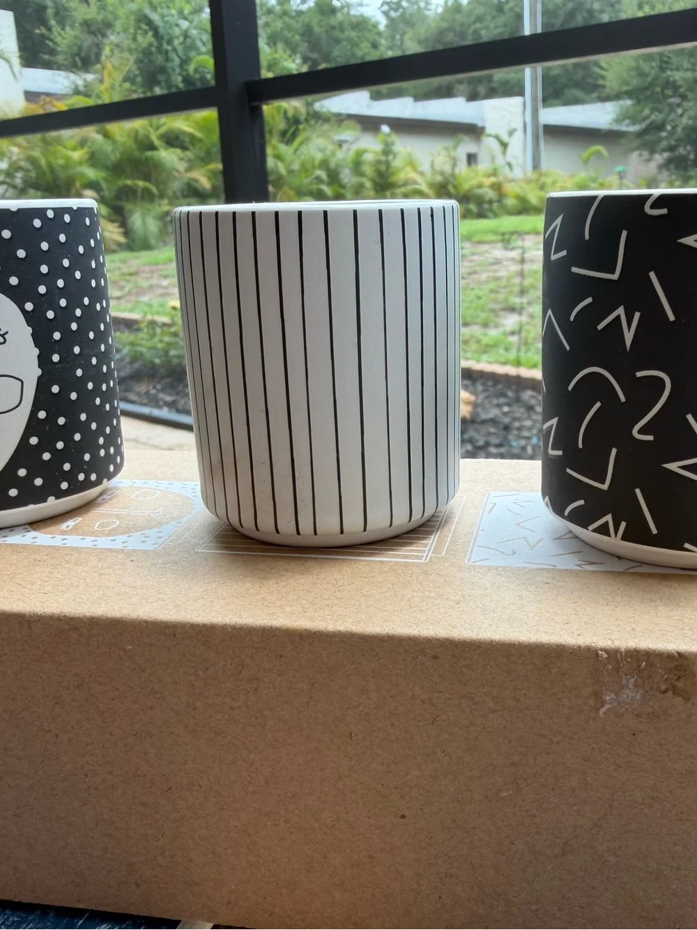 OYOY Egg People set of three Ceramic Egg Holder - Black & White